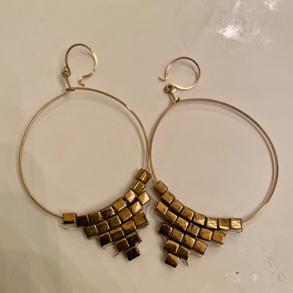 Sarah Briggs 14k Gold-Filled Hoops - Picture 4 of 8